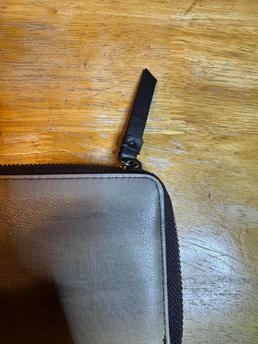 Simply Vera Vera Wang Gradient Gray Zip Wallet